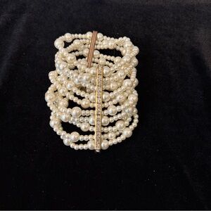 Elegant Pearl Beaded Bracelet